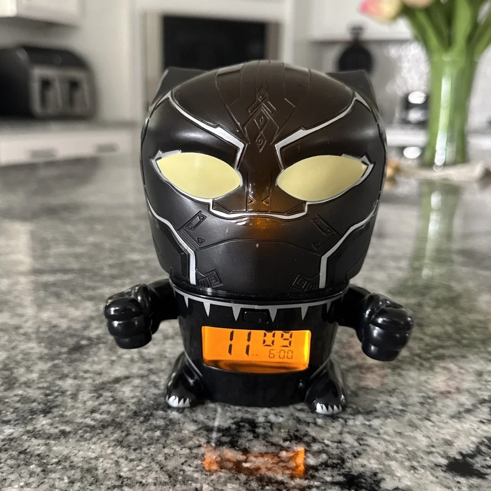 Bulb Botz Marvel Black Panther Talking Alarm‎ Clock w/ Night Light 5.5in